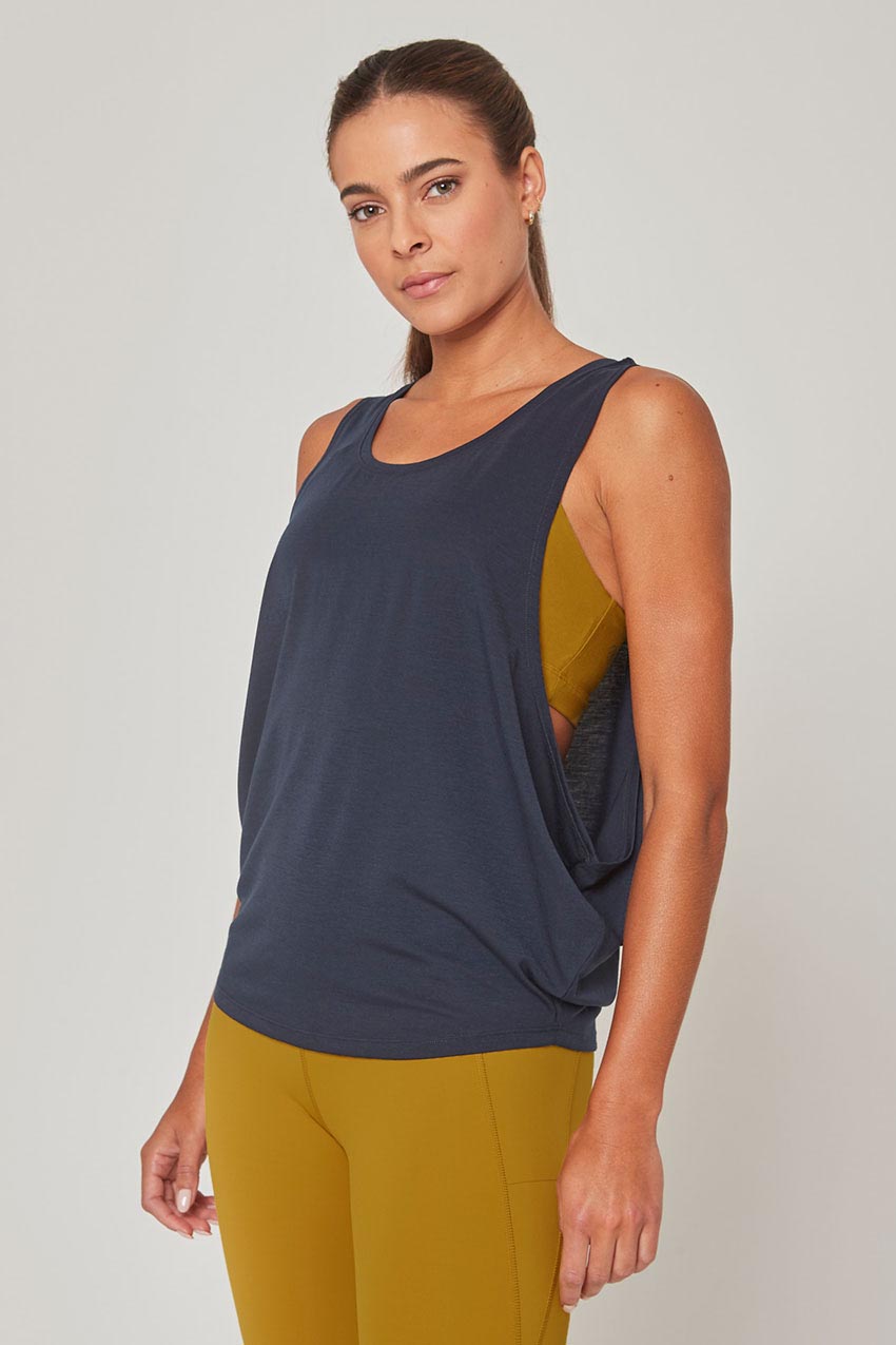 Dynamic Recycled Polyester Dropped Arm Hole Stink-Free Tank Top