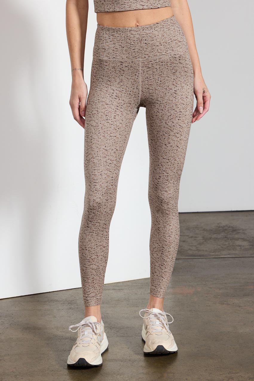 Explore High-Waisted 25" Printed Legging Peached