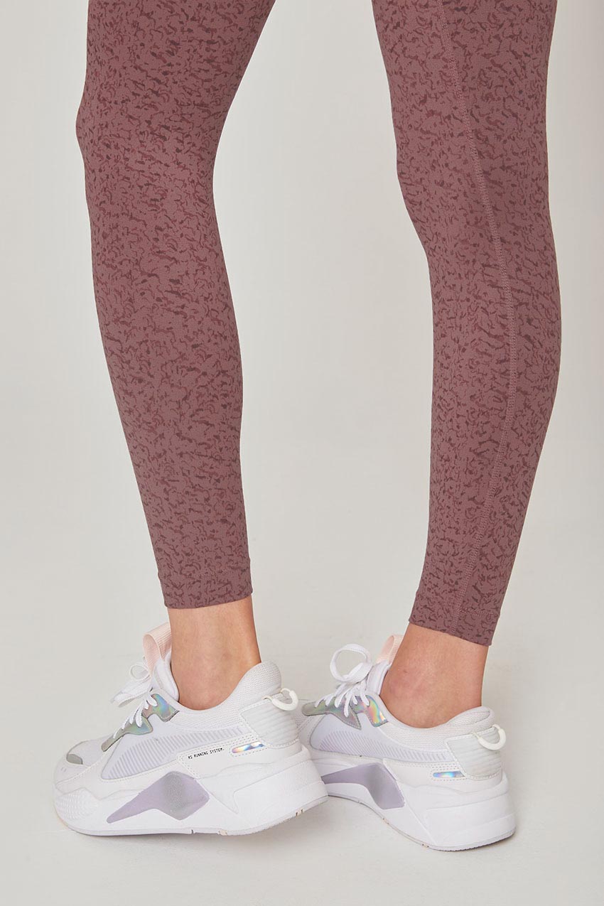 Explore High-Waisted 25" Printed Legging Peached