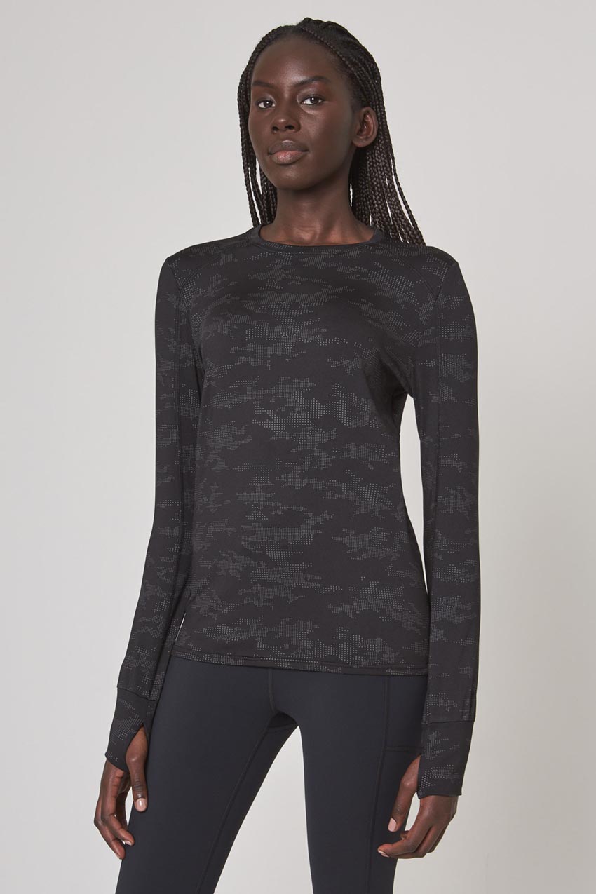 Women’s Relaxed Reflective Cold Gear Top