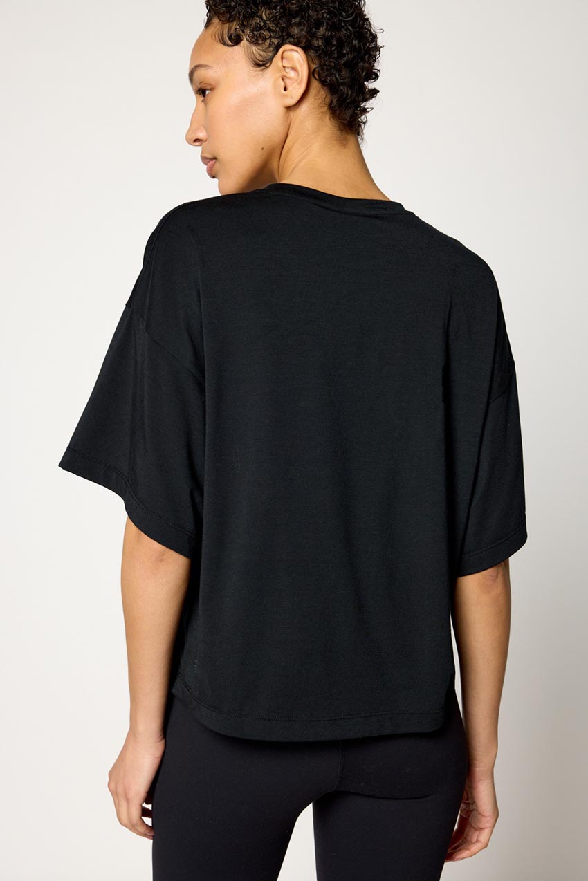 Dynamic Recycled Polyester Relaxed Short Sleeve T- Shirt