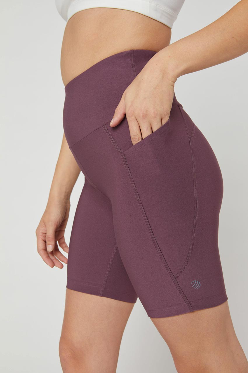 Explore Recycled High-Waisted 8" Bike Short - Sale