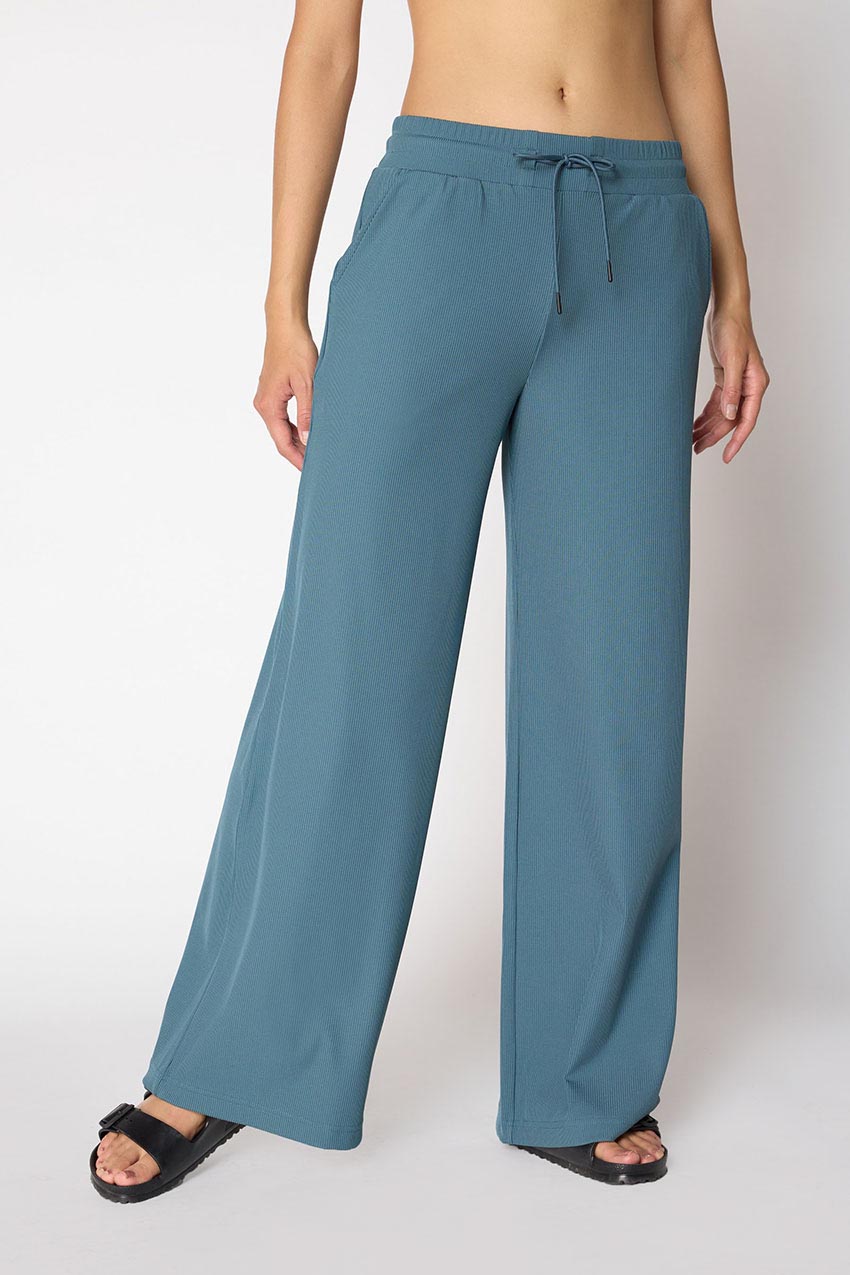 MPG Sport Repose High-Waisted 30" Wide Leg Pant  in Calm Teal
