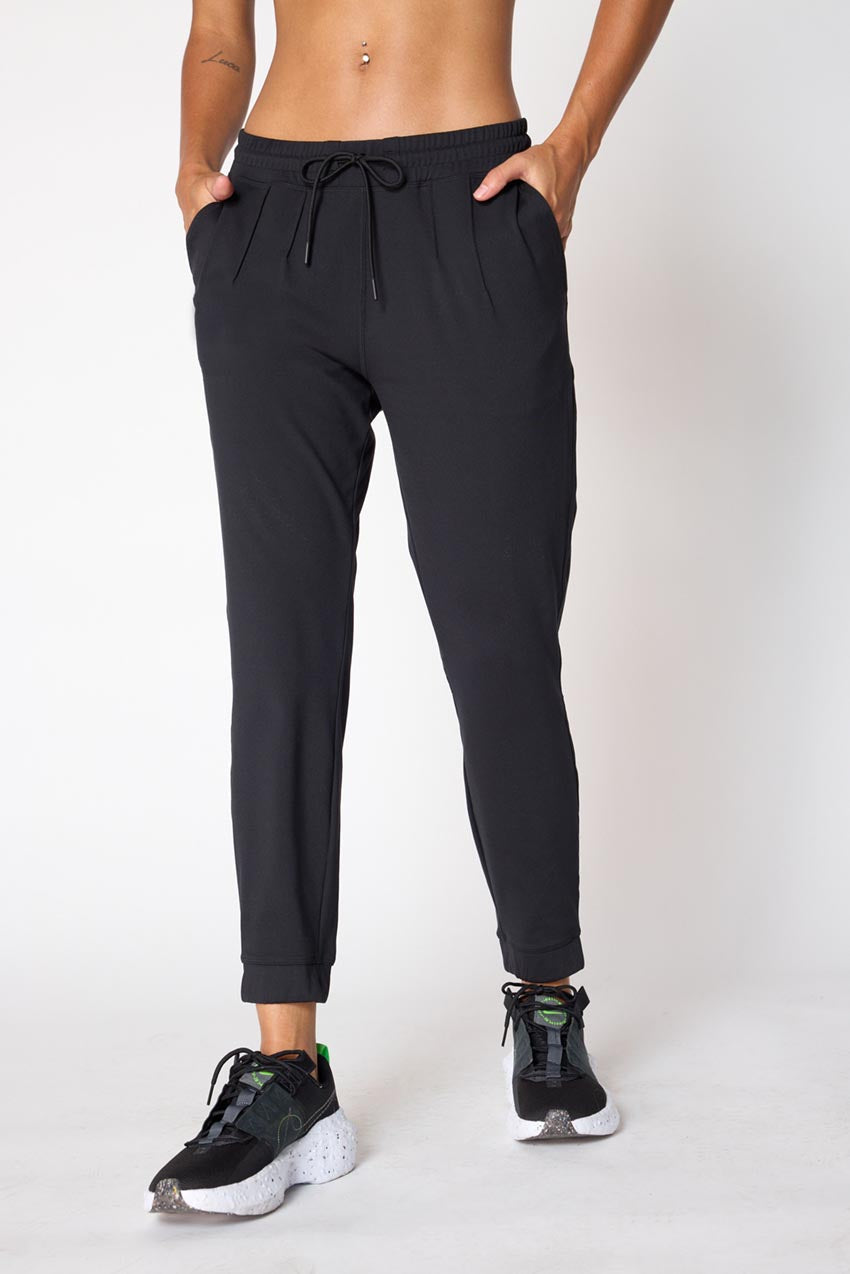 MPG Sport Pursuit High-Waisted 26" Pin Tuck Jogger   in Black