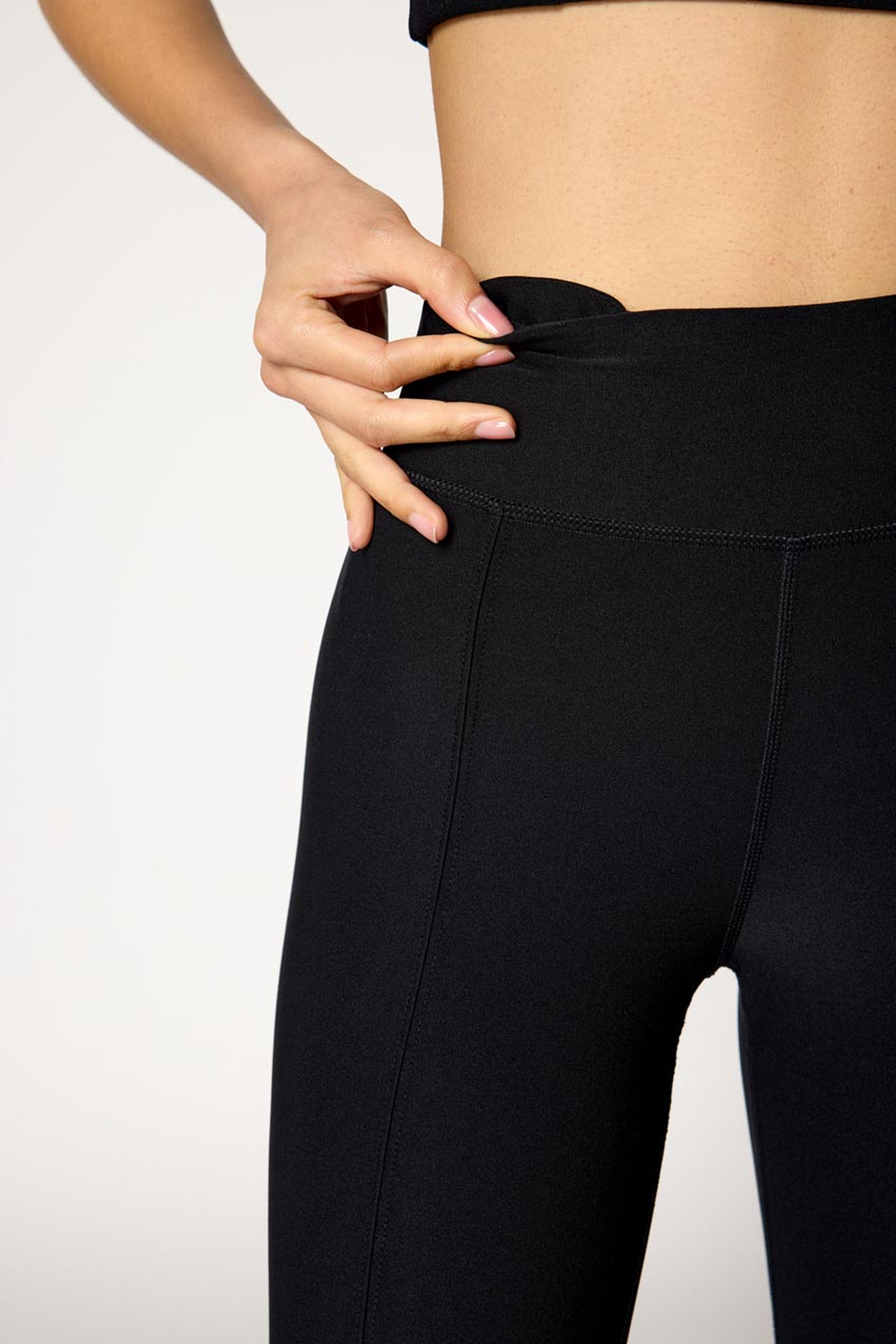 Explore Recycled Polyester High-Waisted Front Slit Legging 27
