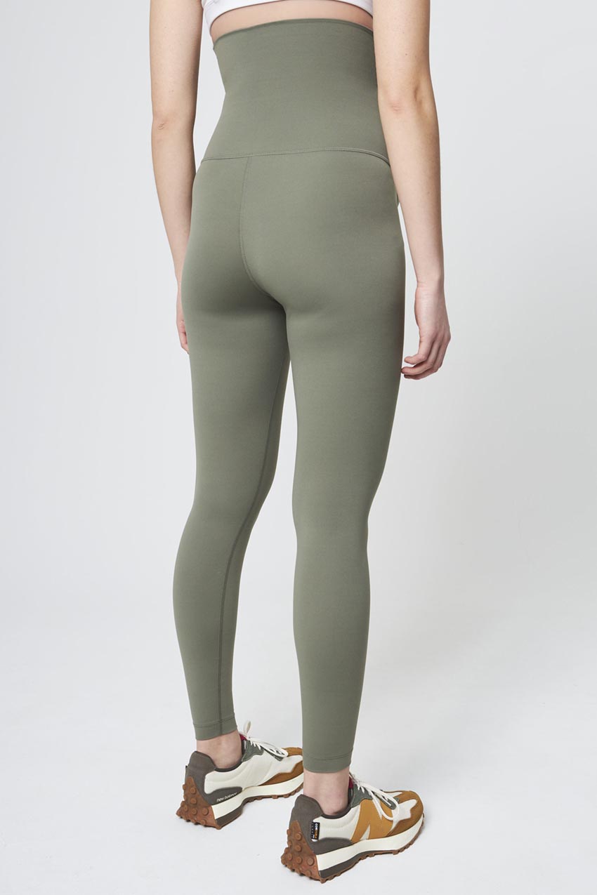 Vital Recycled Nylon High-Waisted Maternity Legging 26" Peached