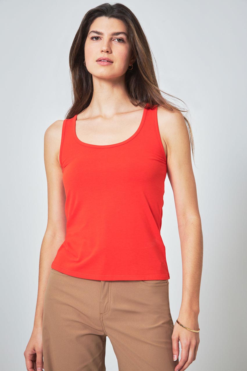 Modern Ambition Expression Scoop Neck Tank Top in Cherry Tomato