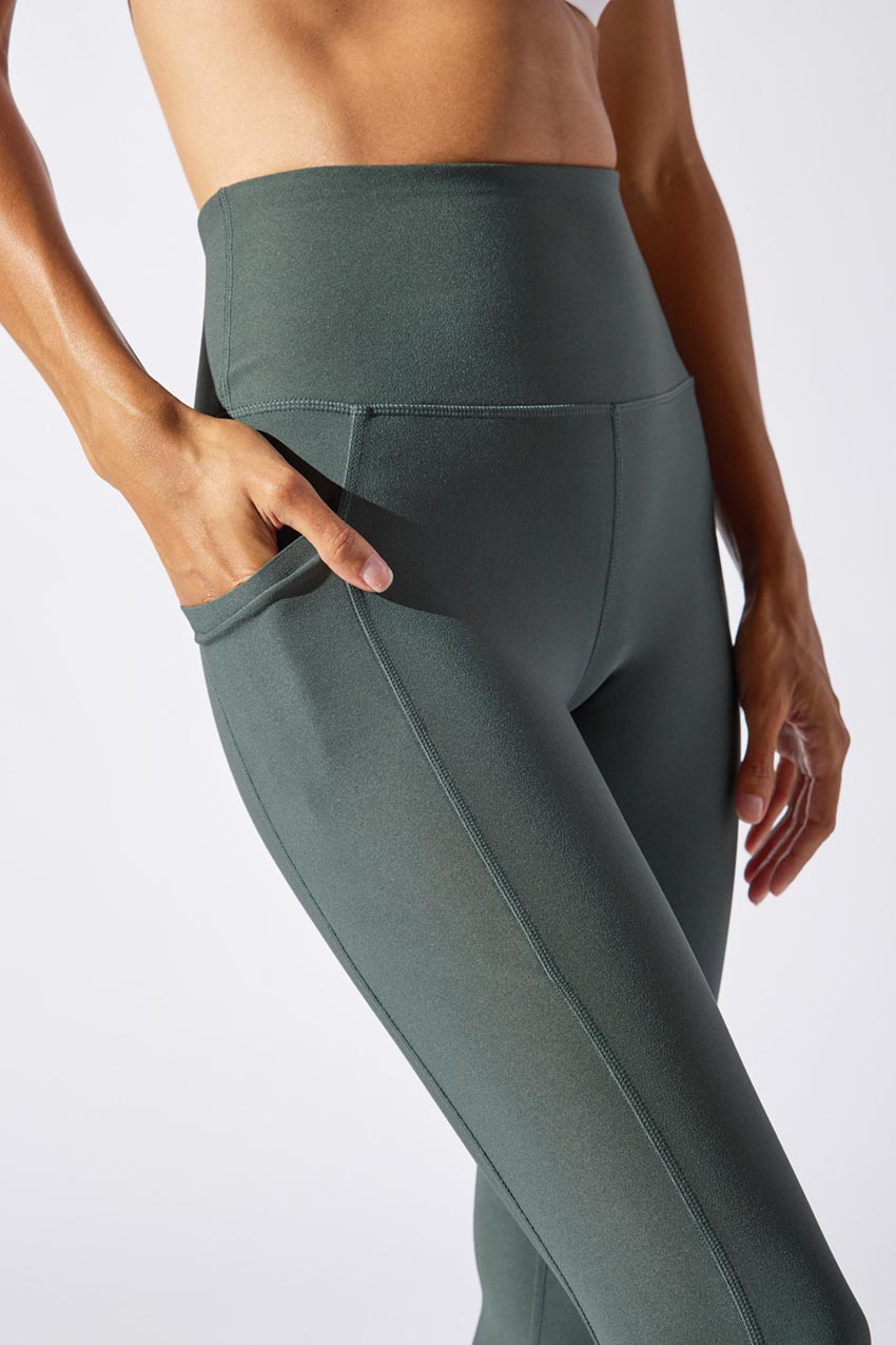 Rival Explore Recycled High-Waisted 7/8 Legging