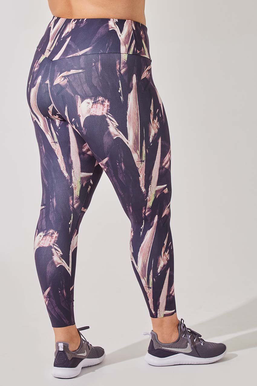 Strive High Waisted Recycled Polyester 7/8 Legging